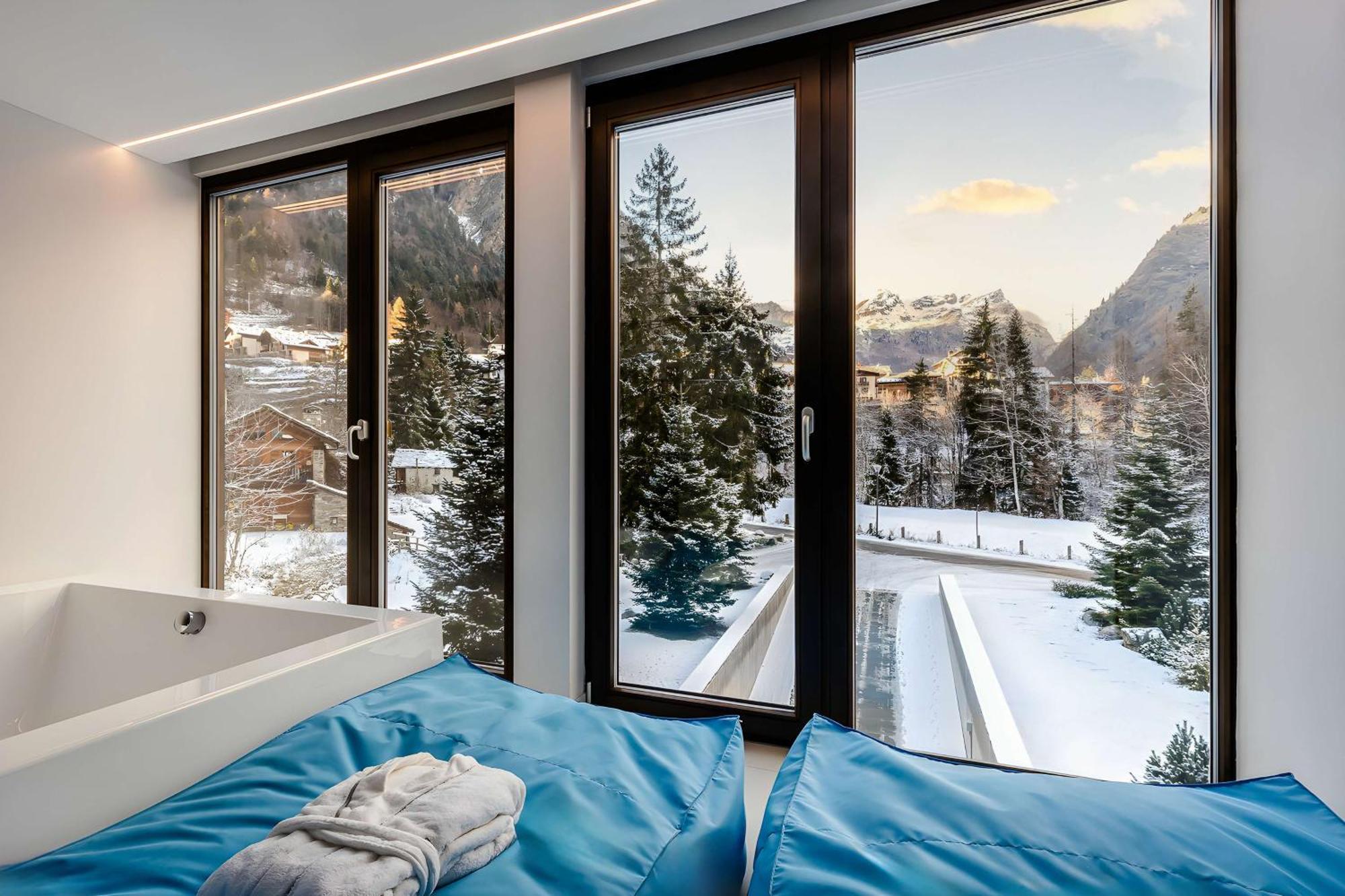Nh Collection Alagna Mirtillo Rosso Exterior foto